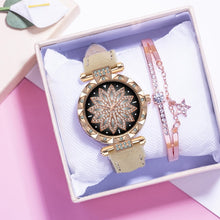 Load image into Gallery viewer, Fashion Leather Strap Watch Women Quartz Watch Romantic Starry
