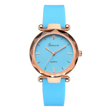 Load image into Gallery viewer, Fashion ladies wrist watches Round glass silicone strap wrist watch

