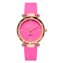 Load image into Gallery viewer, Fashion ladies wrist watches Round glass silicone strap wrist watch
